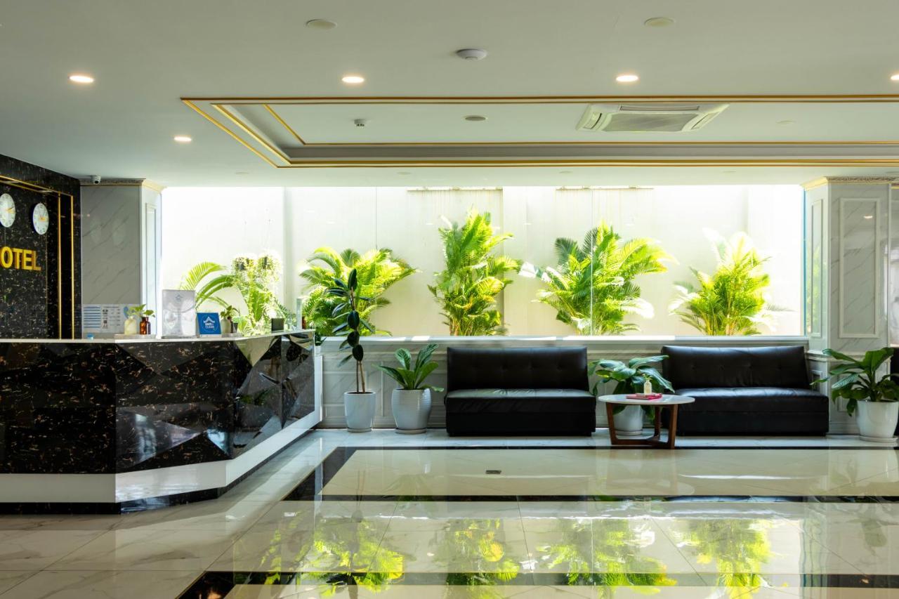 Urbanite Hotel Виентиане Екстериор снимка