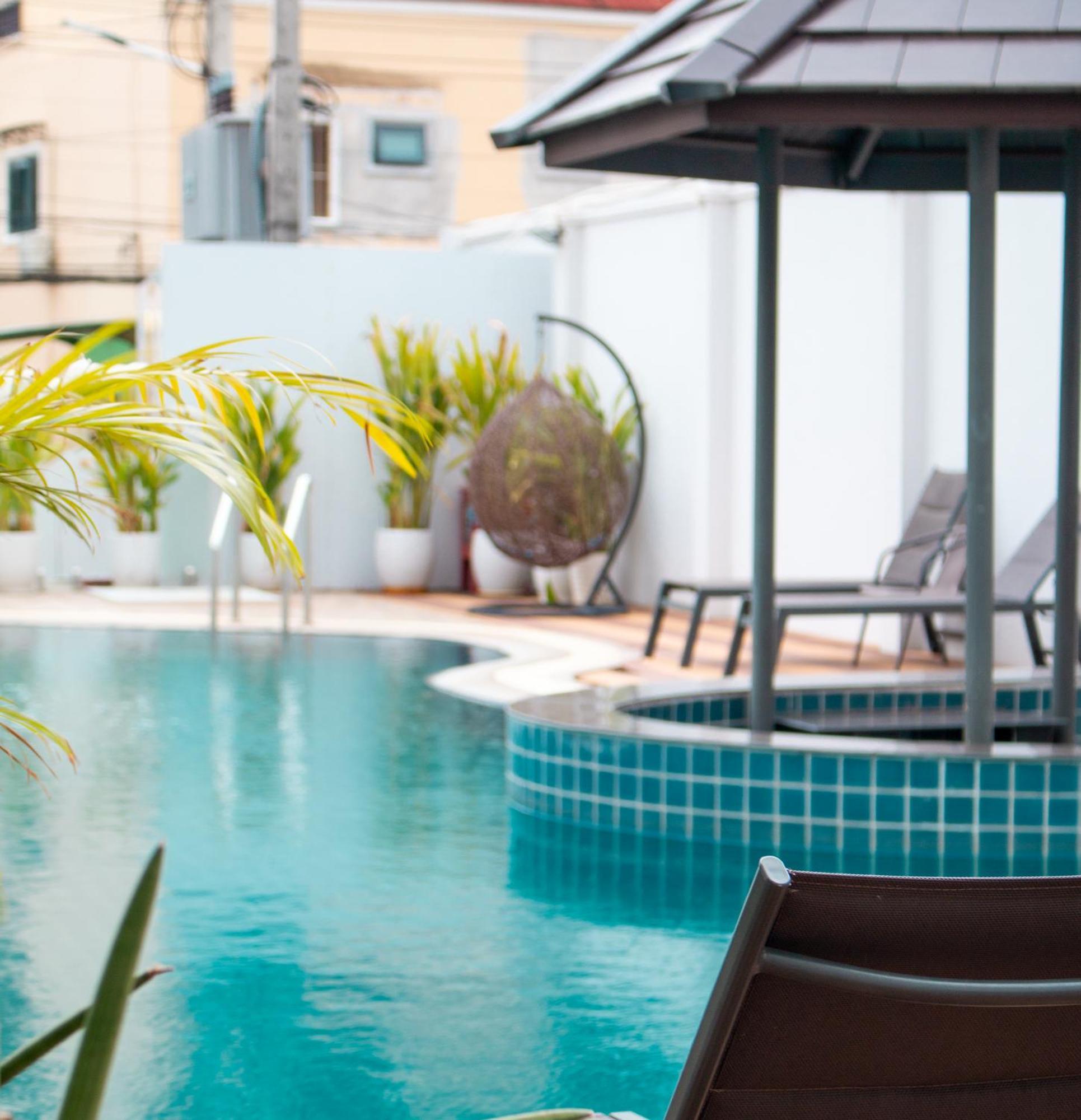 Urbanite Hotel Виентиане Екстериор снимка