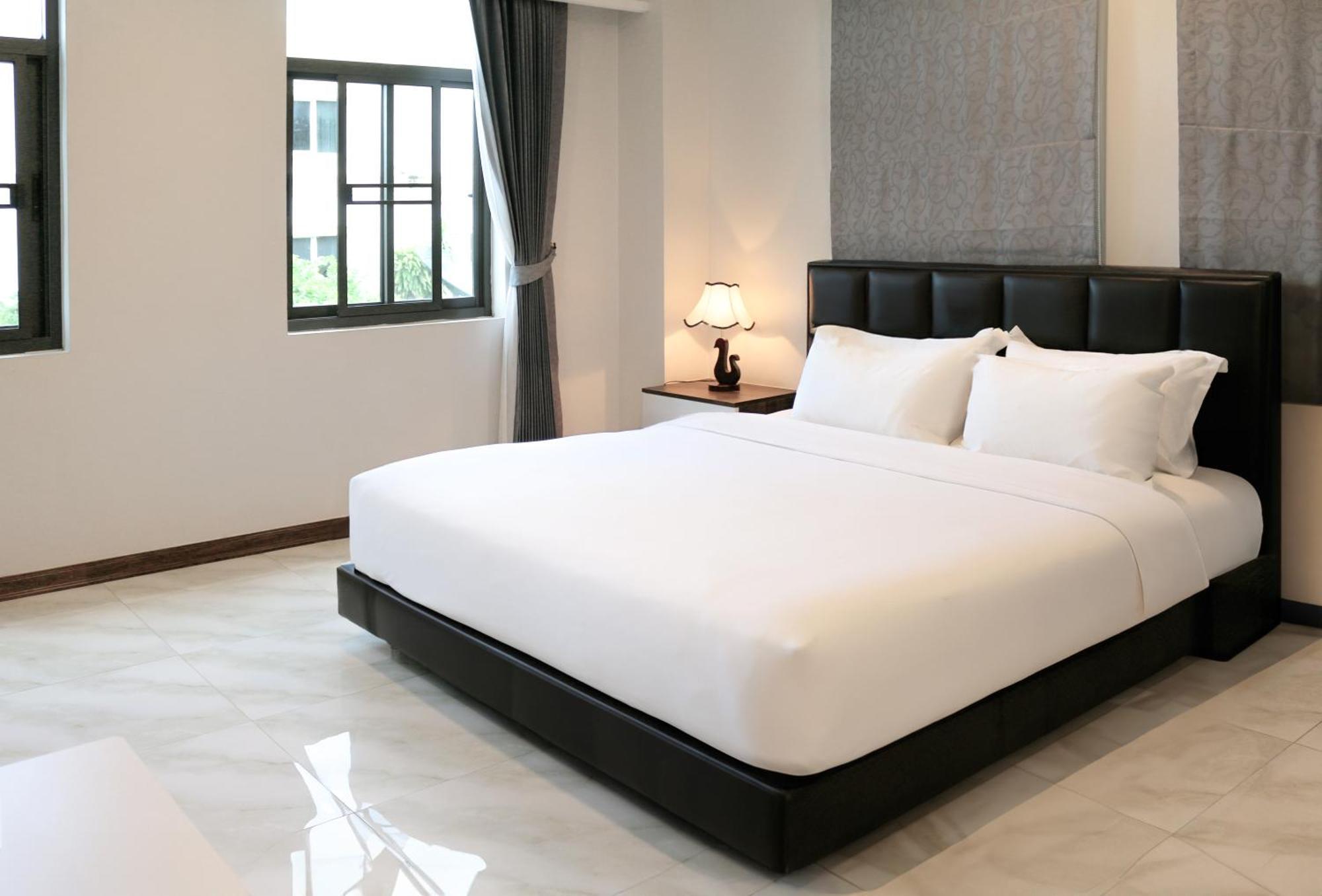 Urbanite Hotel Виентиане Екстериор снимка